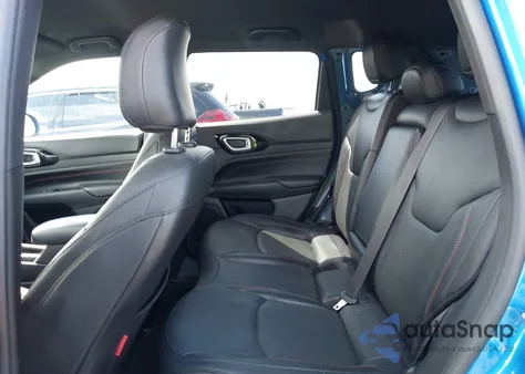 2023 Jeep Compass Trailhawk 4X4 z USA, uszkodzony, nr VIN 3C4NJDDN7PT511086